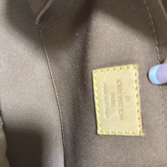 Louis Vuitton Limited Edition Monogram Canvas Riveting Bag - Picture 16 of 16